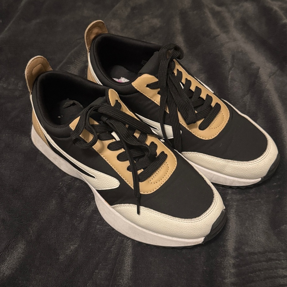 Fashion sneakers. Size 8 1/2.